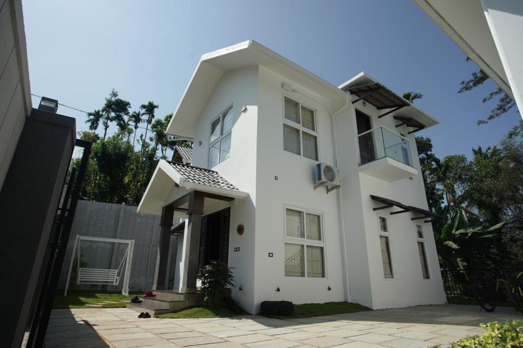 Pabis Luxurious Stay Витхири Экстерьер фото